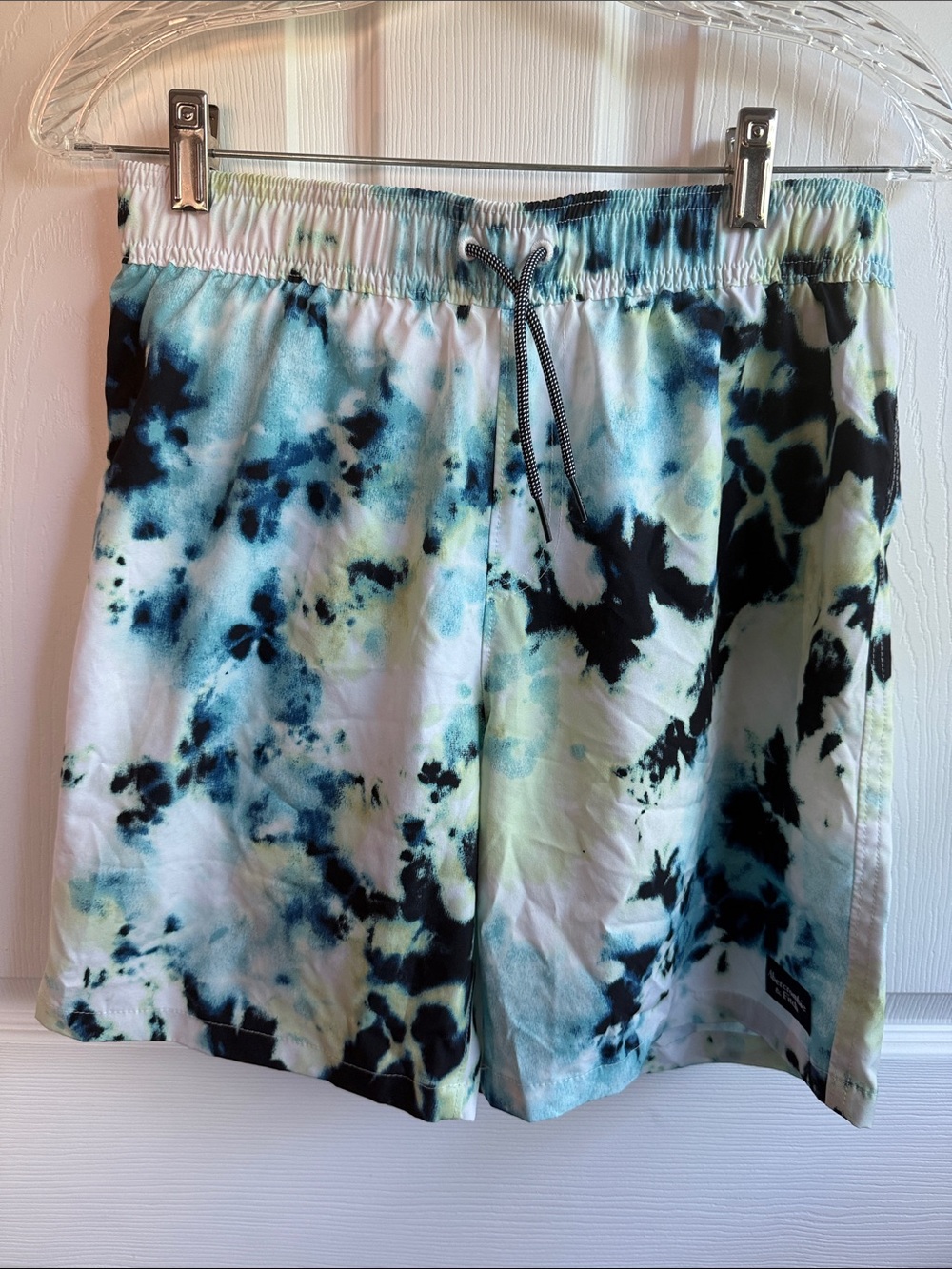 abercrombie kids Tie-Dye Swim Trunks in Blue, Black & White